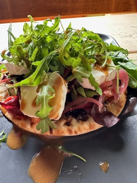 Goat's cheese flatbread